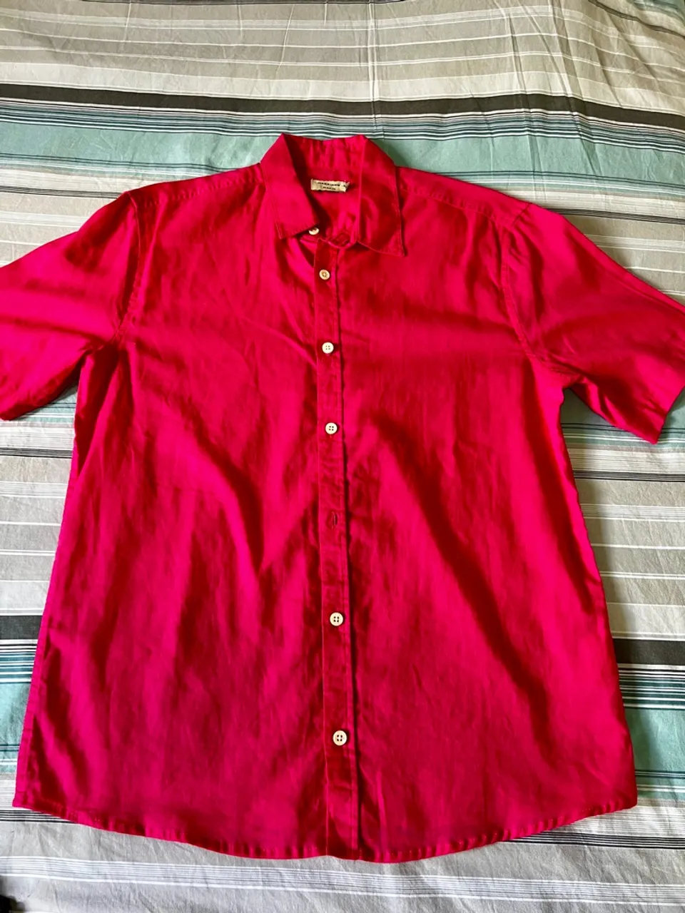 Camisa P nova vinho
