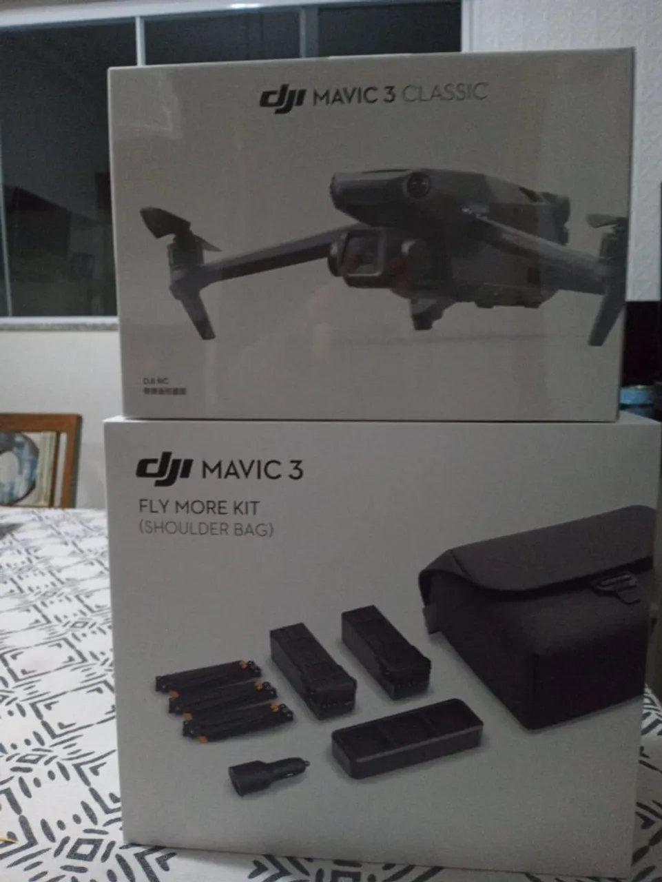 DJI Mavic 3 Classic + Fly More Kit