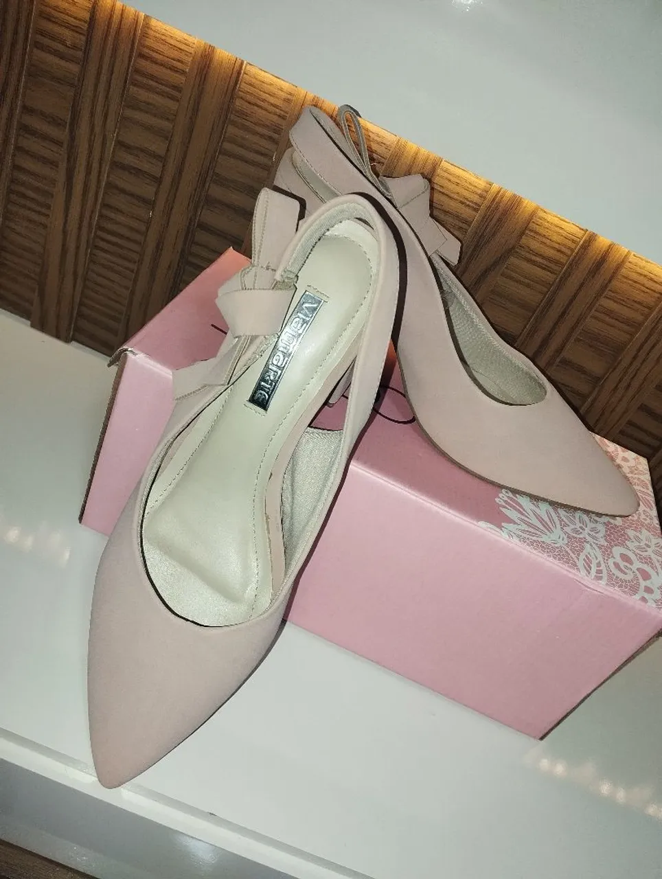 Sapatos Rosa Elegantes com Laço