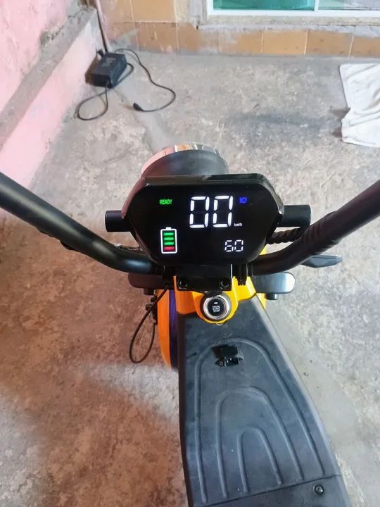 Scooter Elétrica  Amarela - X7 - Foto 2