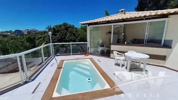Casa para Venda, Centro, 5 dormitórios, 1 suíte, 4 banheiros, 2 vagas