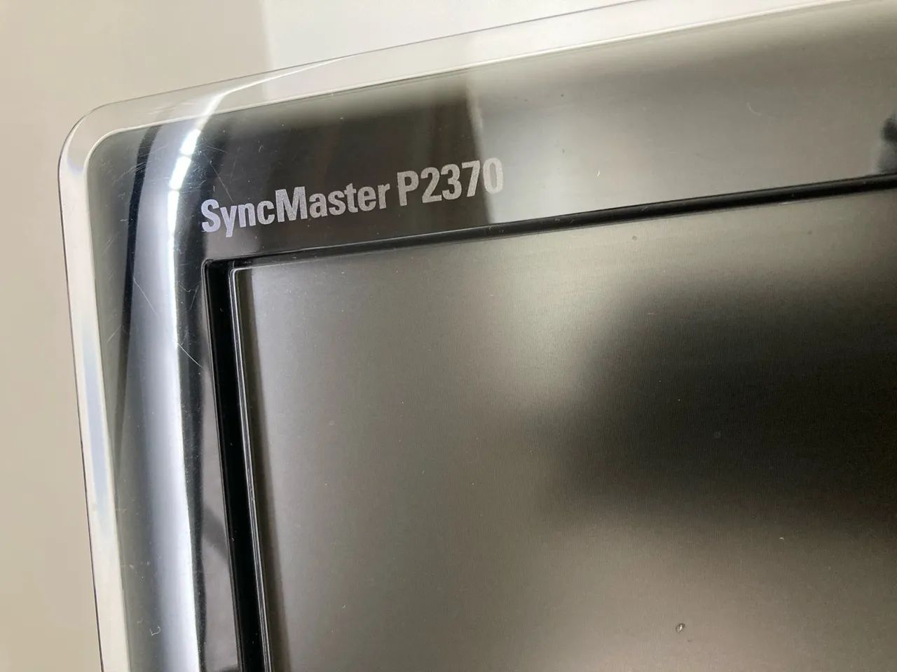 Monitor Samsung SyncMaster P2370 23" - Foto 2