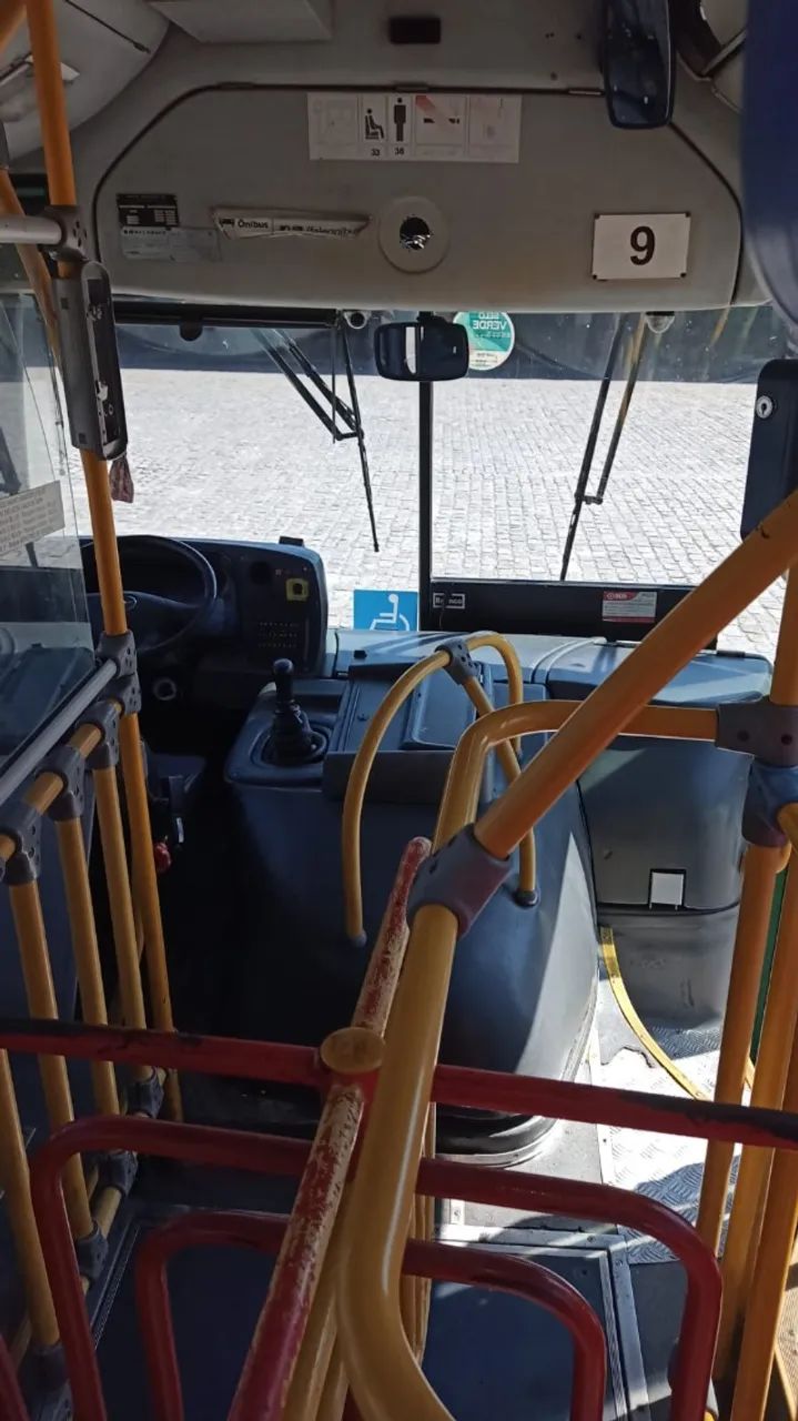 Ônibus 1721 / 2012 - 38 lugares completo revisado pneus novos 140.000R$ - Foto 4