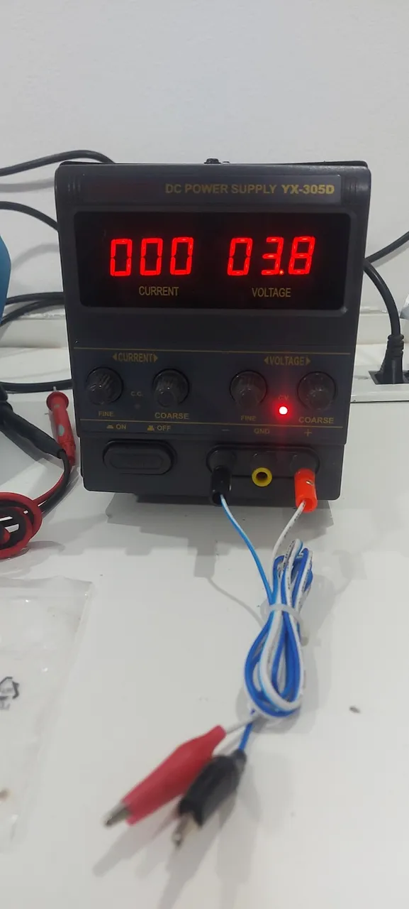 DC POWER SUPPLY YX-305D