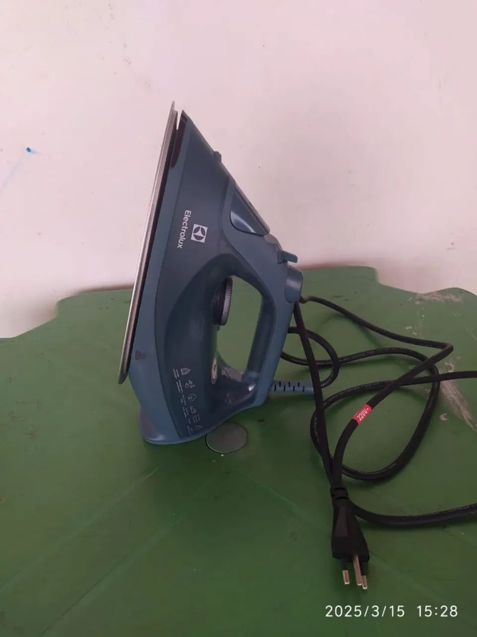 Ferro de passar roupas 