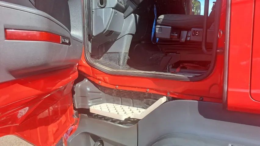 SCANIA / R 440 6x2 2018 R$ 415.000,00 - Foto 9