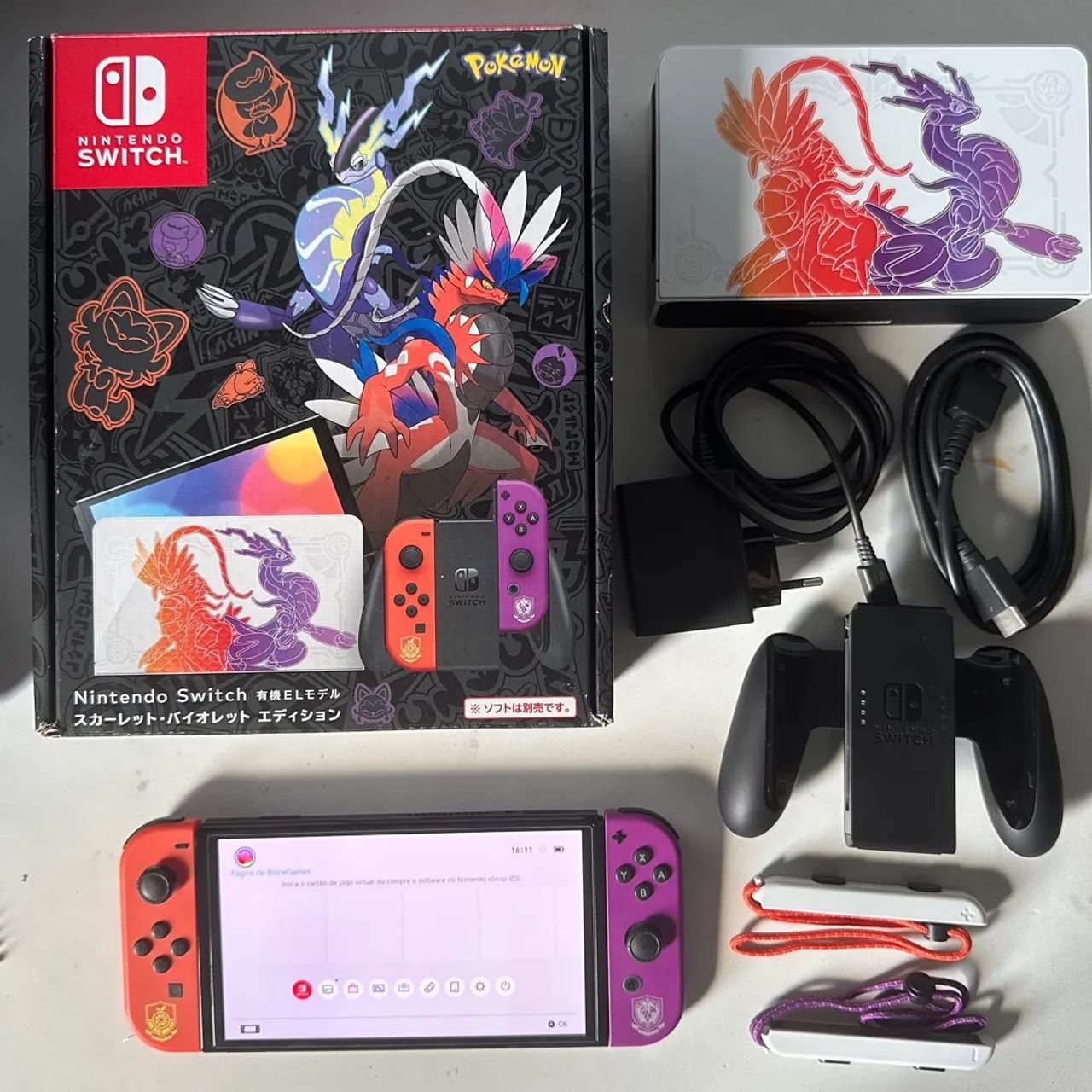 Nintendo Switch OLED Edição Pokemon Scarlet e Violet Usado