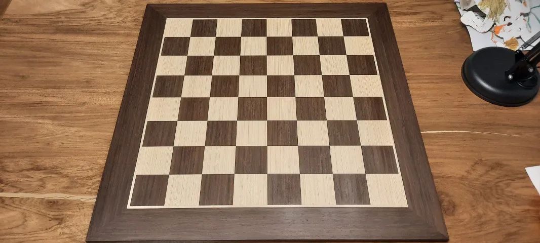 Tabuleiro de Xadrez de Madeira