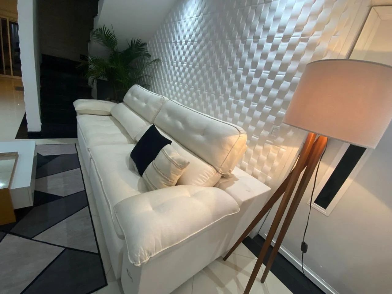 Lindo sofá retrátil e reclinável alto padrão  - Foto 6