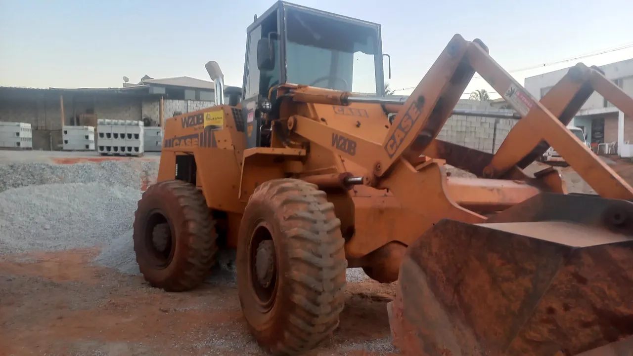 CARREGADEIRA CASE - ANO 1992 - Foto 2