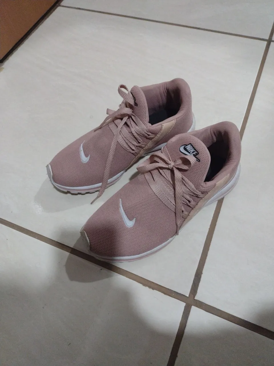Tênis Nike Rosa