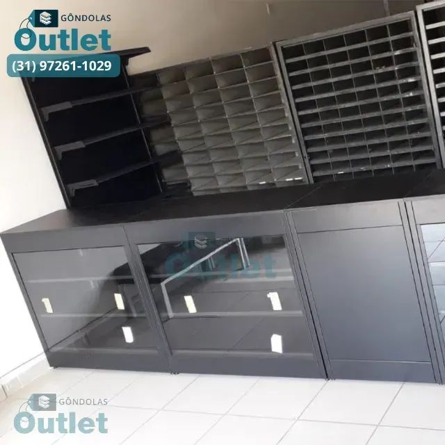 Balcao de atendimento e expositor