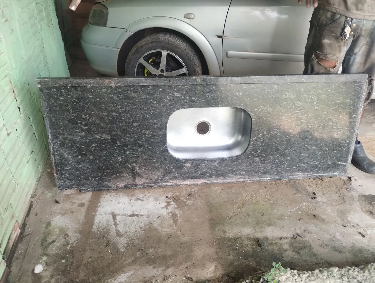 Vendo pia de mármore,