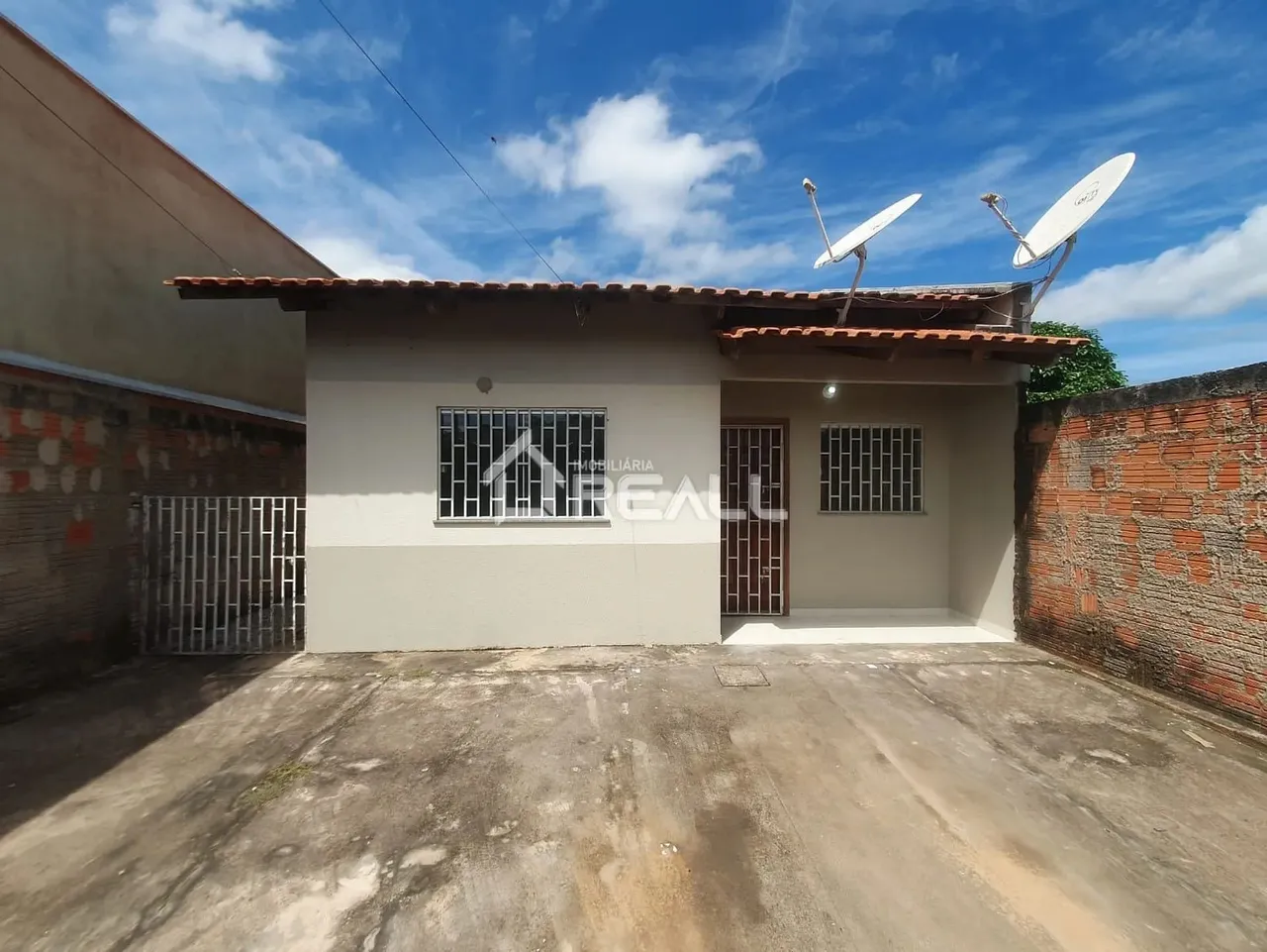 ALUGA- SE CASA NO BONSUCESSO
