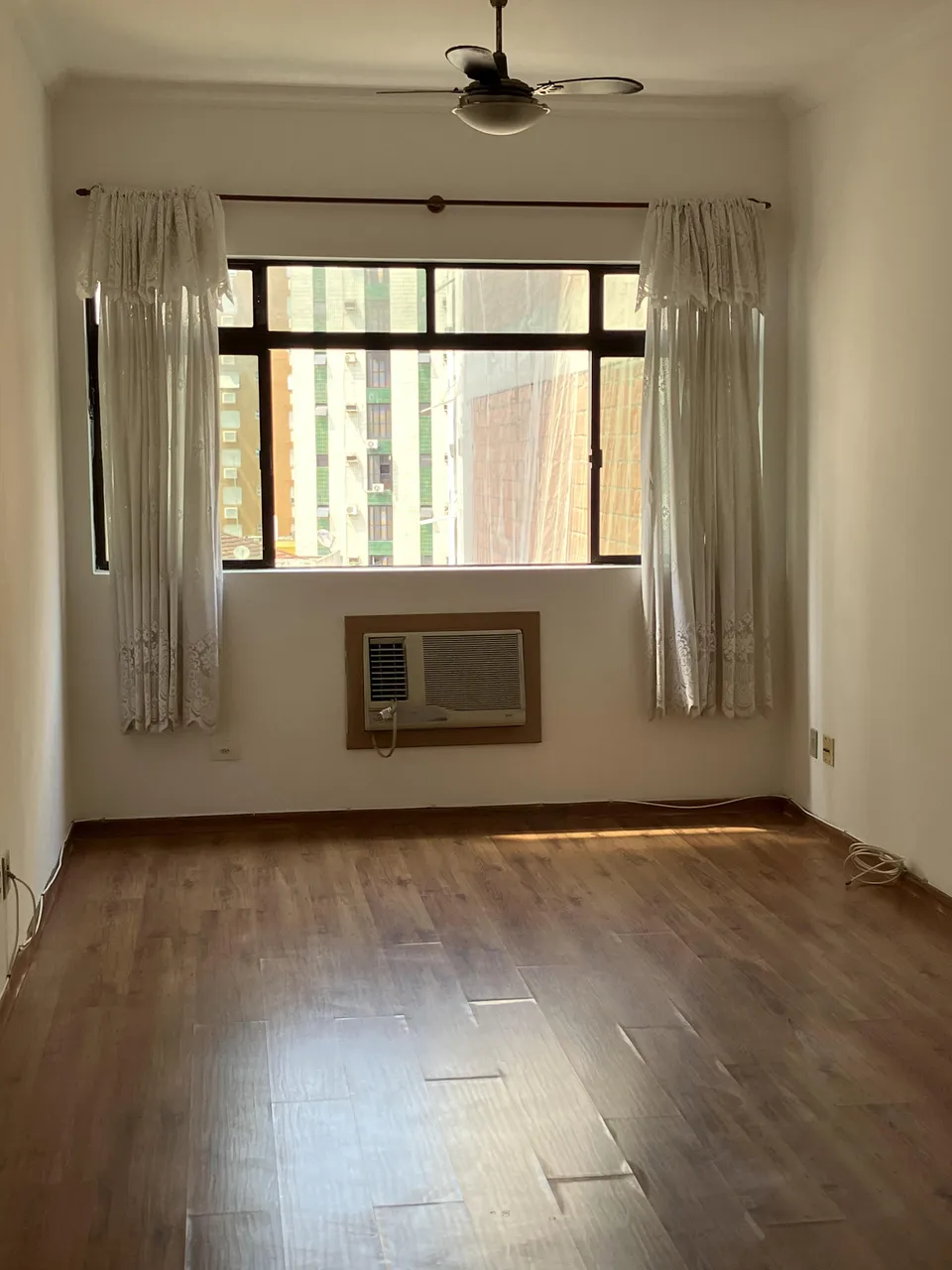 Apartamento para aluguel com 72 metros quadrados com 1 quarto em Boqueirão - Santos - São