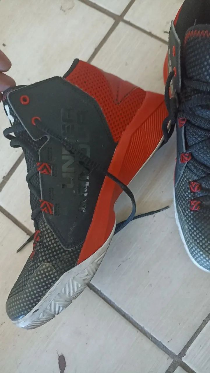 Tênis Under Armour Vermelho - Foto 2