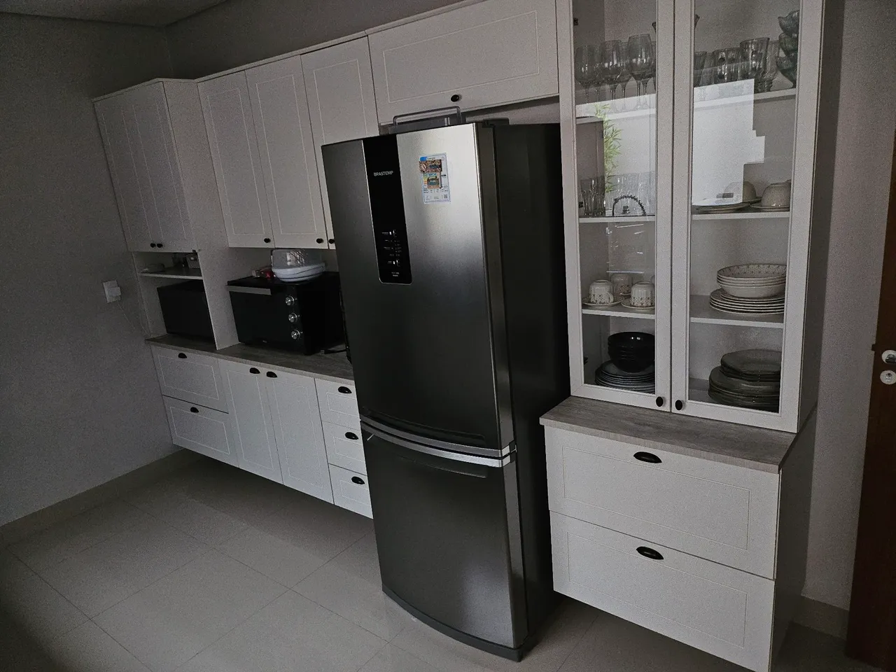 Armários de cozinha planejados e modernos