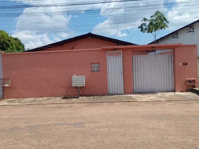 ALUGA-SE CASA NO BAIRRO LIBERDADE