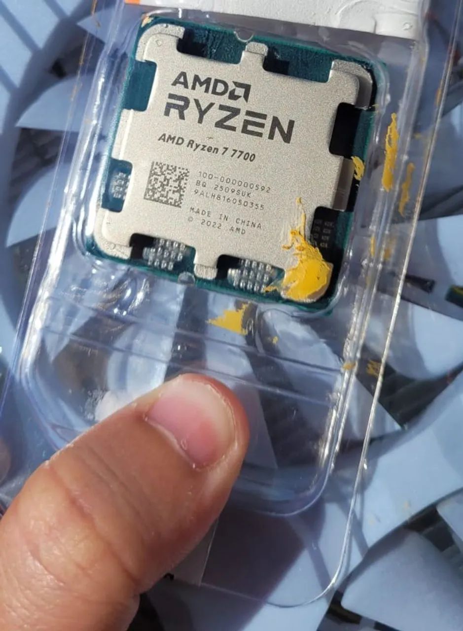 AMD Enthusiast Processor, the Ryzen 7 7700 (New, better than the Ryzen 5800X3D in every way)64317903155075120