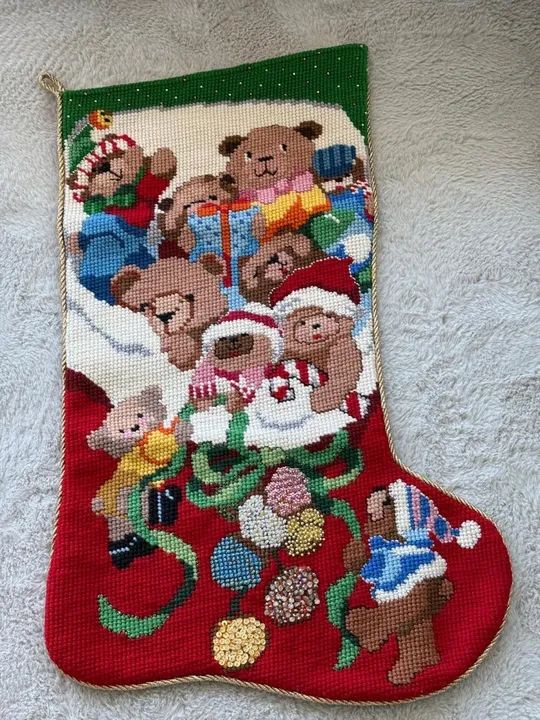 Enfeite de Natal - linda Bota de Natal bordada com pedrarias