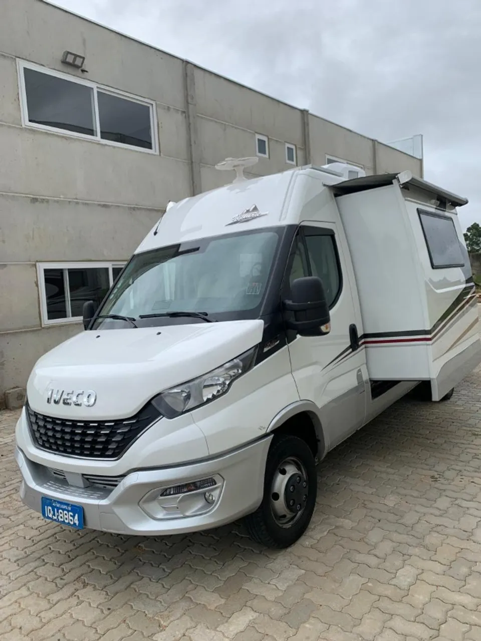 MOTORHOME IVECO VETTURA UNICO DONO ANO 2024 COMPLETO