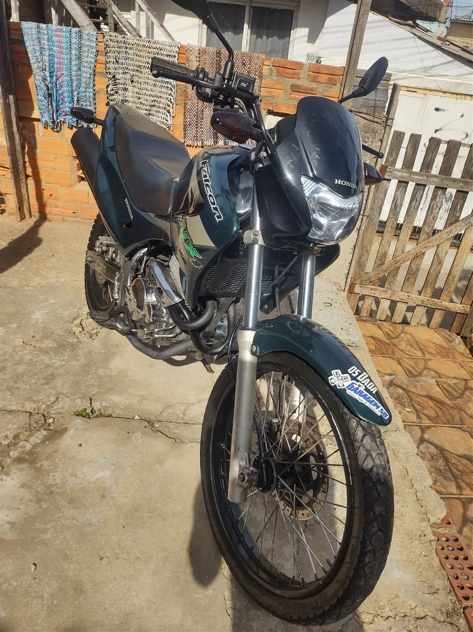 Pode ser tua Falcon