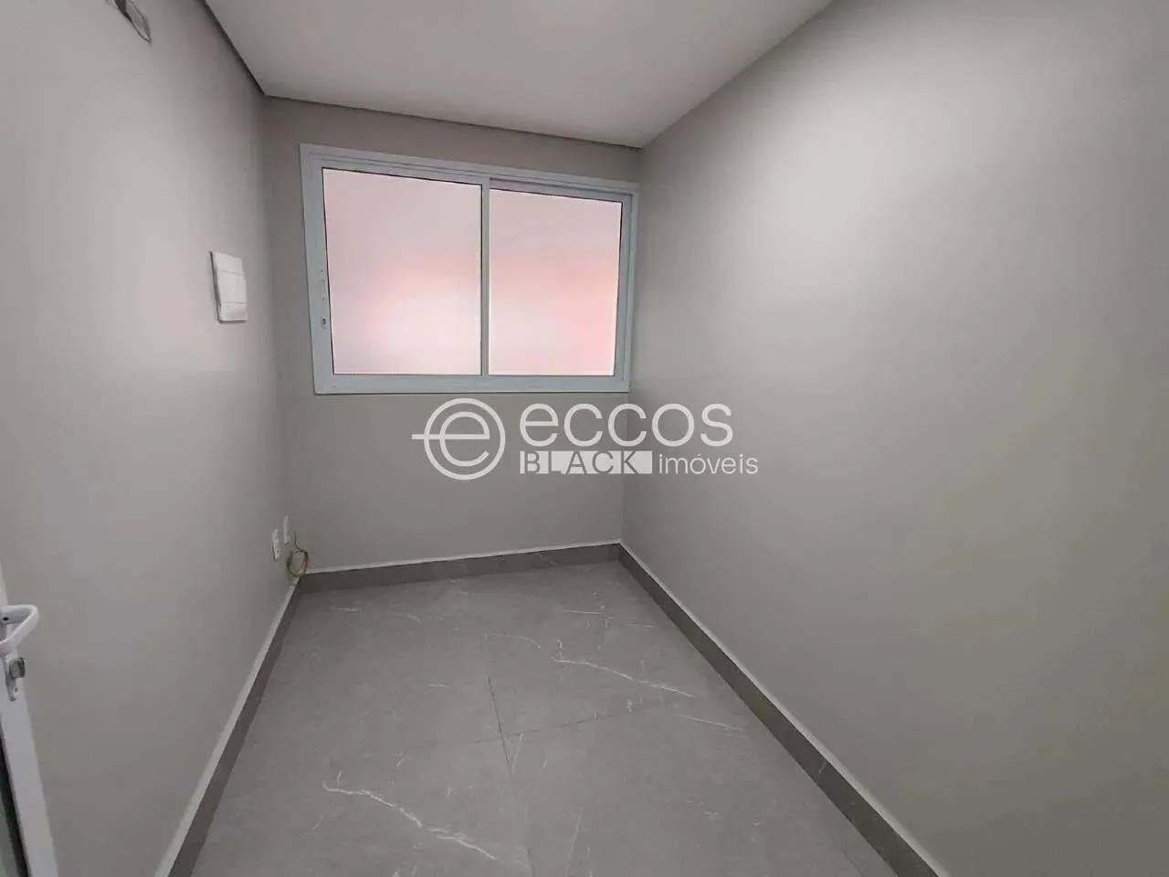 Sala comercial para aluguel, Umuarama - Uberlândia/MG