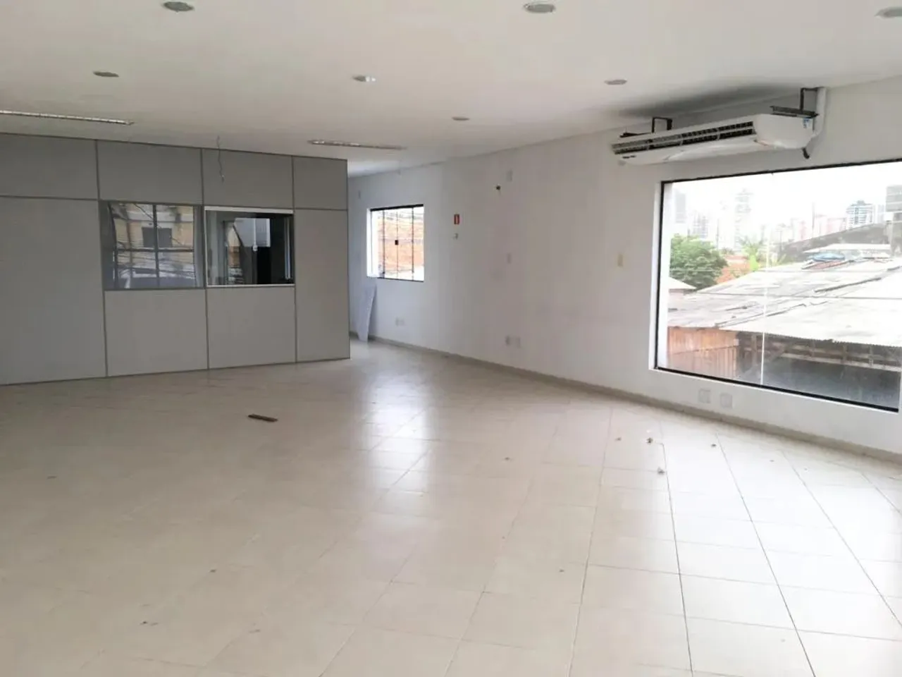 Prédio comercial para aluguel tem 360 metros quadrados em Fátima - Belém - PA