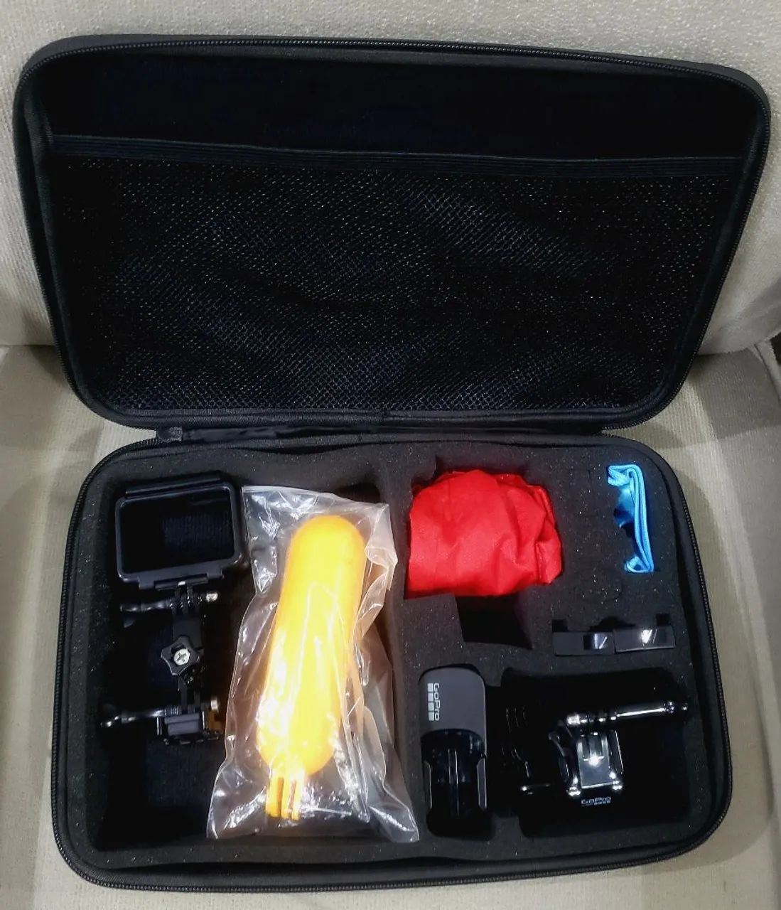 Vendo GoPro Hero 7 Black + Acessórios - Foto 3