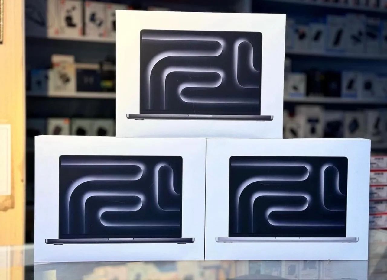 MacBook Pro M4 Max64385503516674120