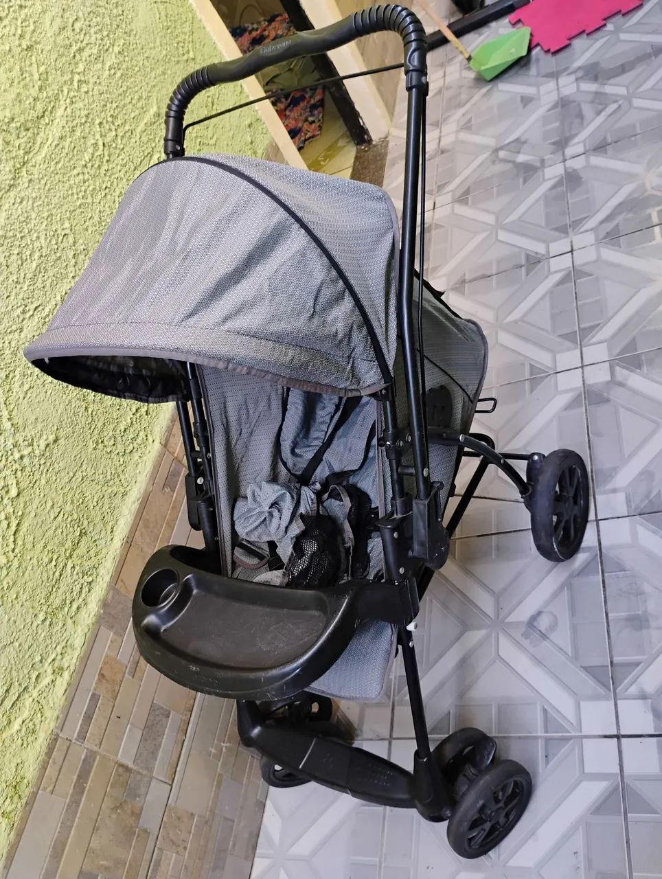 Carrinho de bebê Galzerano reversível cinza