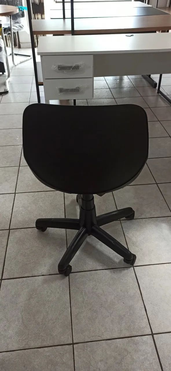 Cadeira para escritório nova  - Foto 4