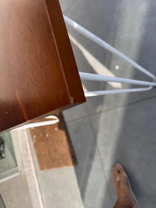 Mesa de centro com pés de ferro - Foto 3
