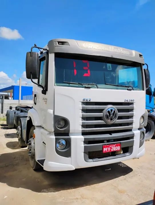VW 24-280 ANO 2013 BITRUCK CHASSIS - Foto 2