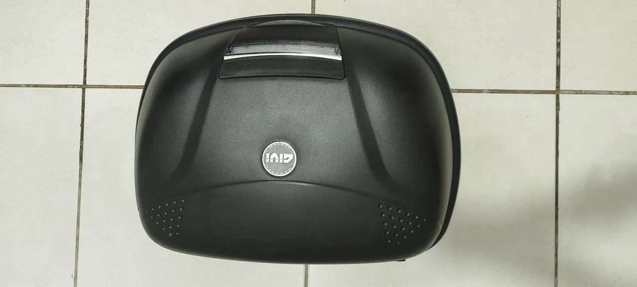 Baú Bauleto Givi monokey 46l + base E250 + bagageiro SCAM Fz250 + forro interno do baú  - Foto 4