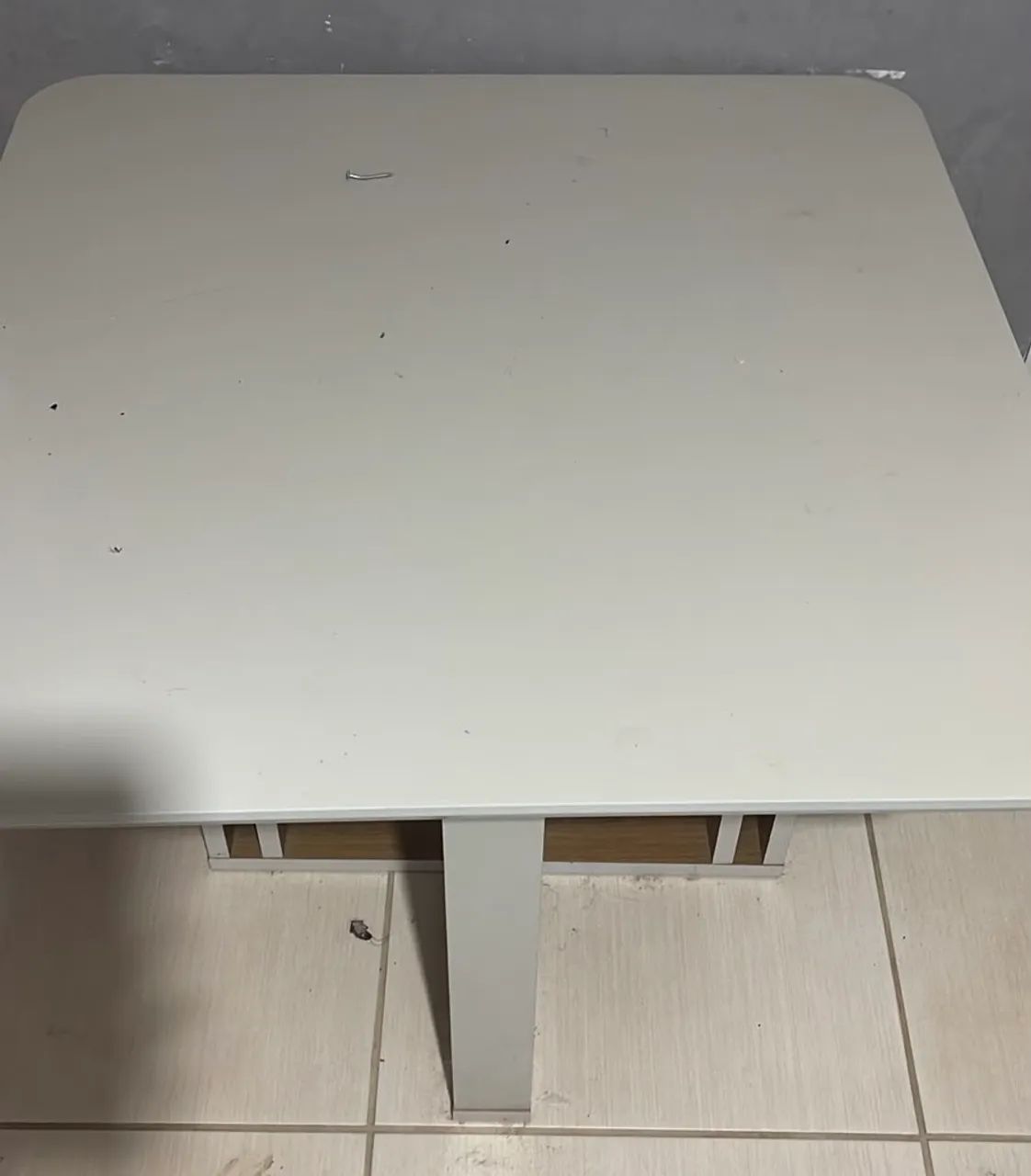 Mesa com as 4 cadeiras