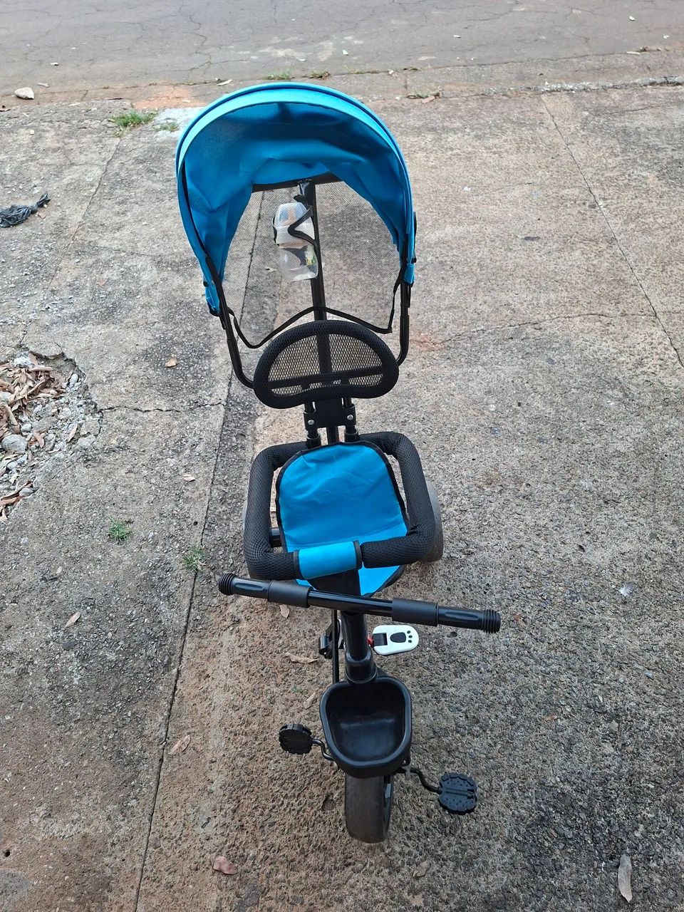Vende-se um carrinho 
