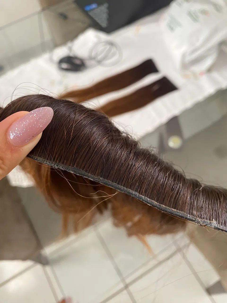 Vendo mega hair na cor chocolate tamanho 55cm - Foto 4