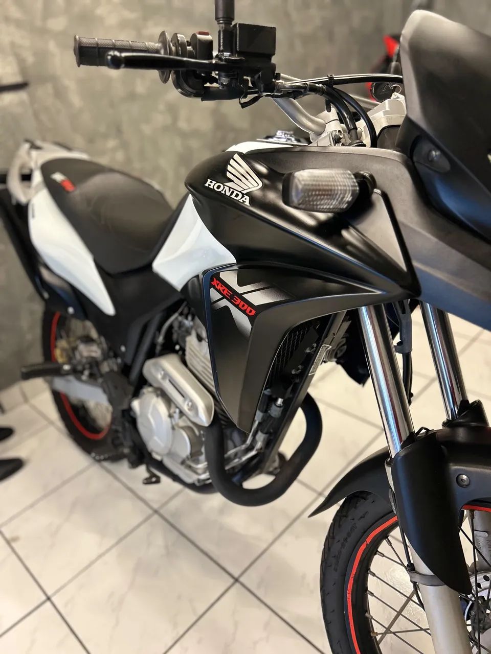 HONDA XRE 300 2015 - Foto 4
