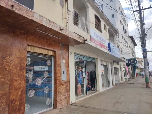 Casa  com 3 qurtos, quintal e com ponto Comercial - Foto 2