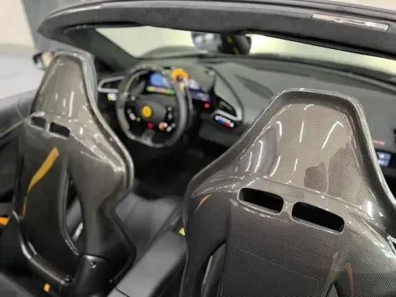 Ferrari 296 GTS (Híbrido), foto 19 de 20