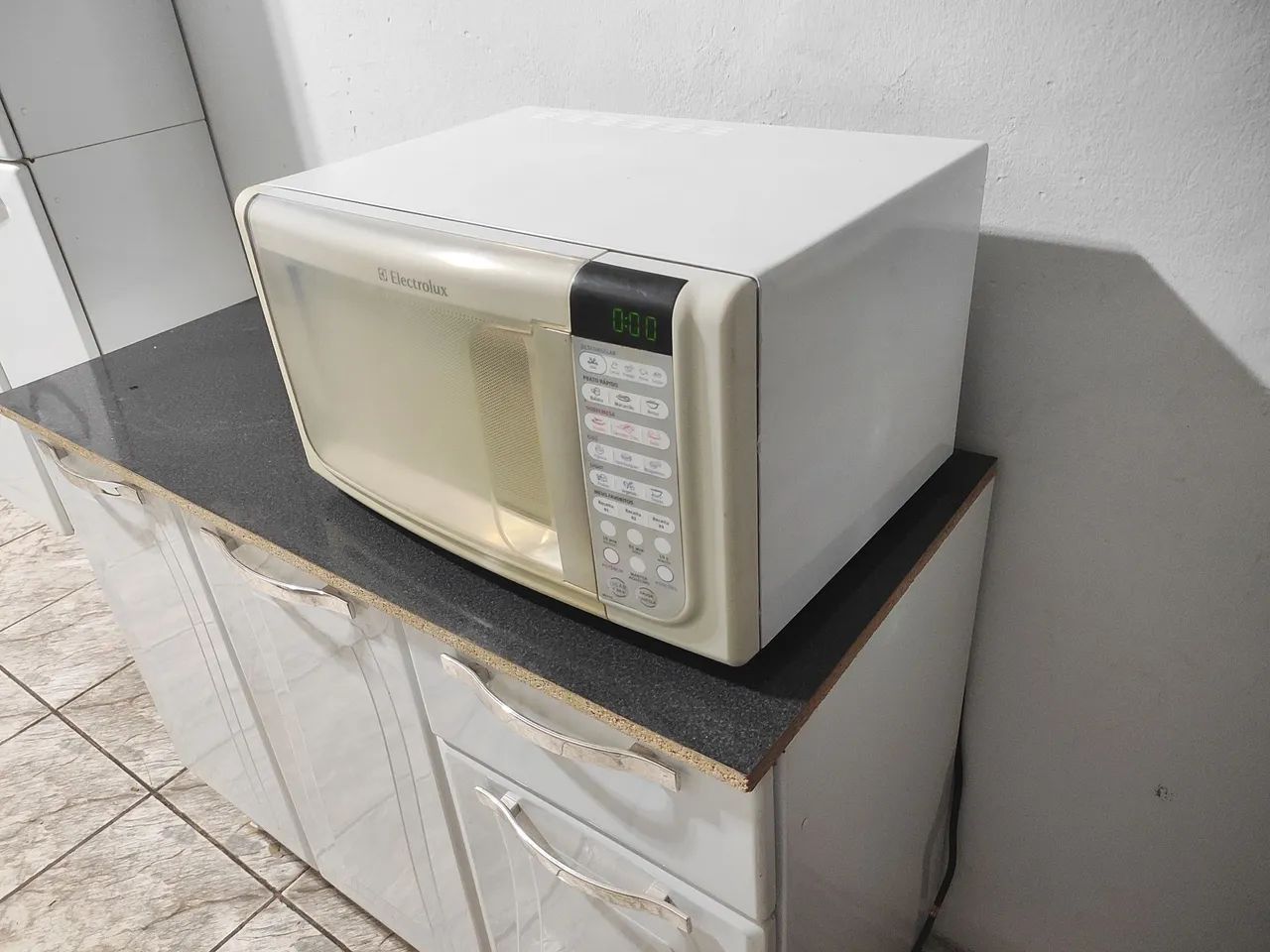 Microondas Electrolux 23 Litros  - Foto 3