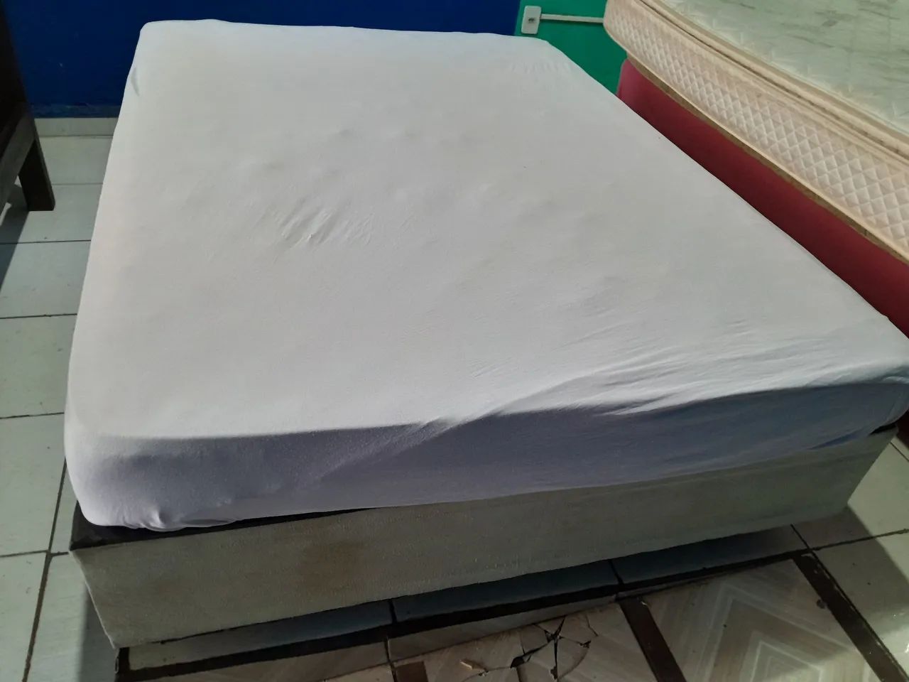 Cama box casal colchão espuma D 45 