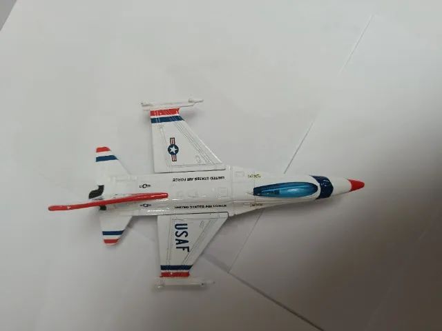Miniatura de Avião - F-16 Fighting Falcon - Foto 2