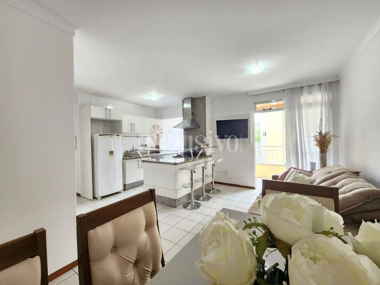 Apartamento de 1 quarto sendo 1 suíte em Coqueiros, Florianópolis/SC