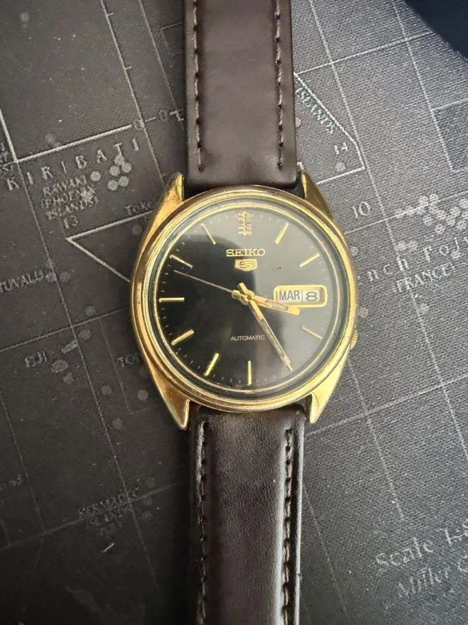 Seiko lindo dourado e preto 