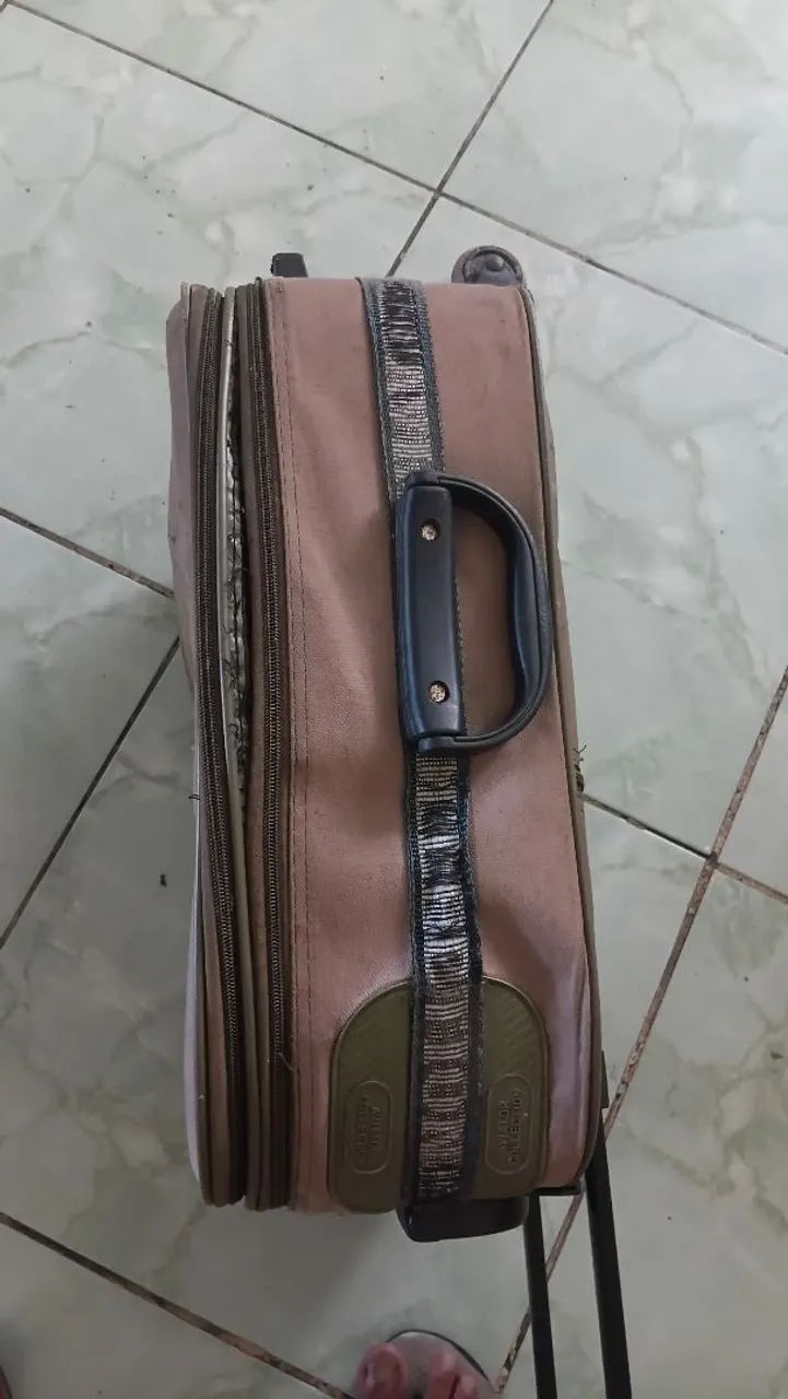 Mala 10kg com avaria na lateral  - Foto 2