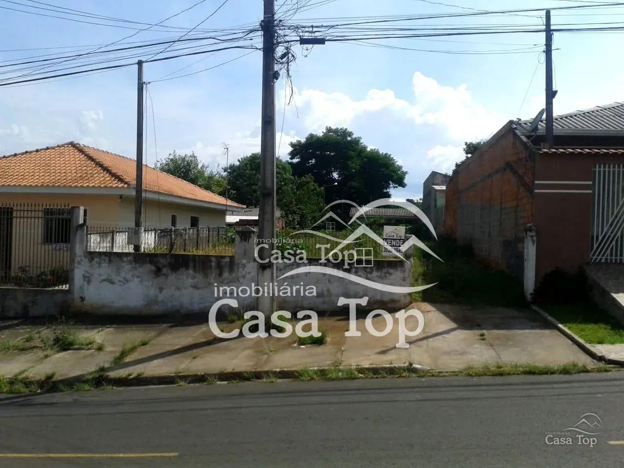 Terreno à venda em Uvaranas