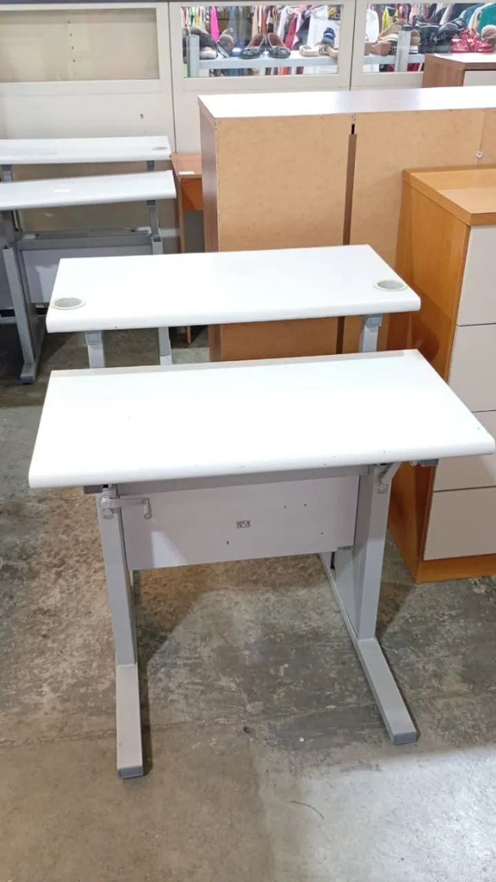 Mesa de Estudo Ergonomica
