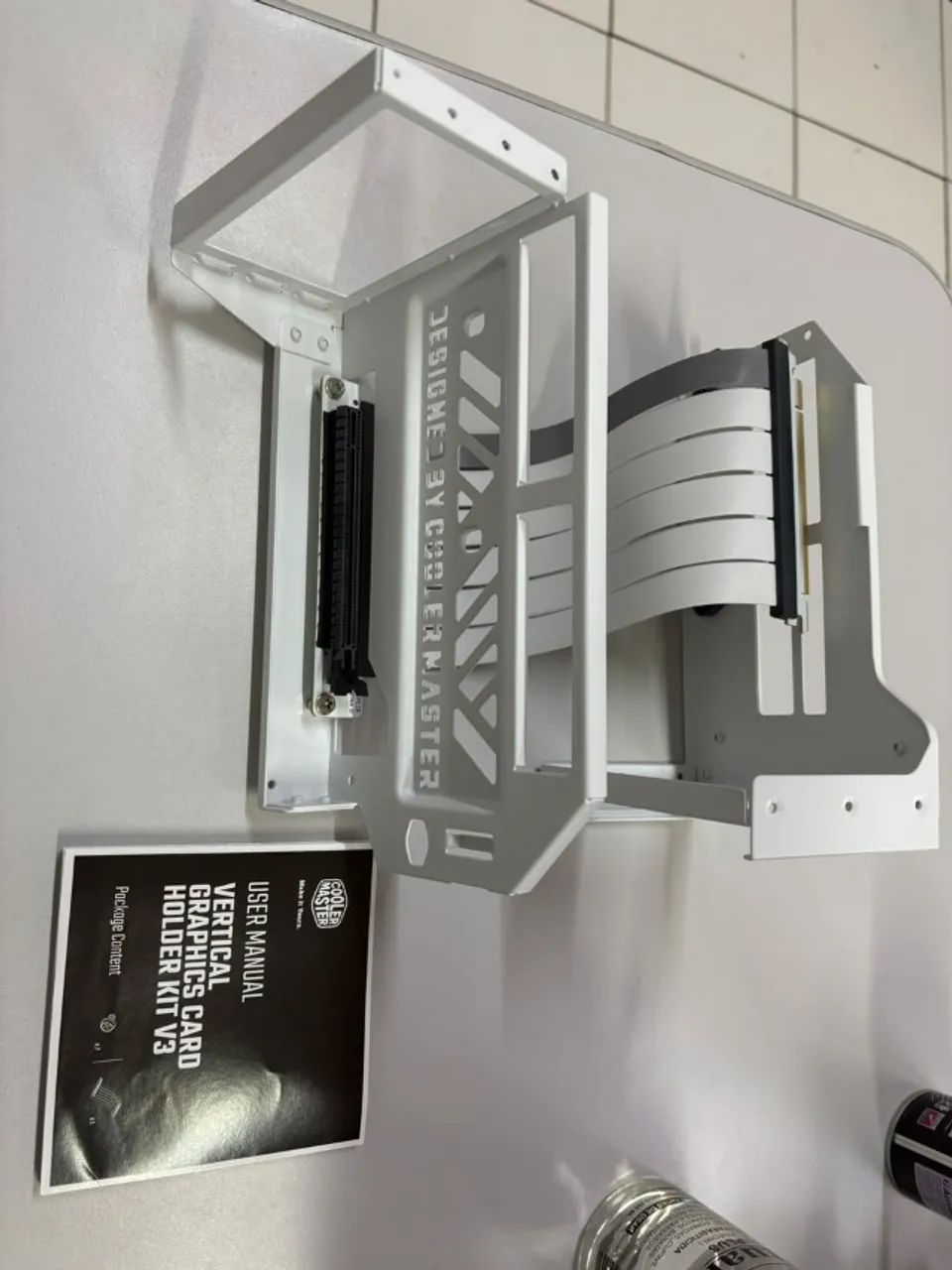 Suporte Vertical GPU Premium Cooler Master Kit V3 Branco PCIe 4.0 Completo Caixa - Foto 2